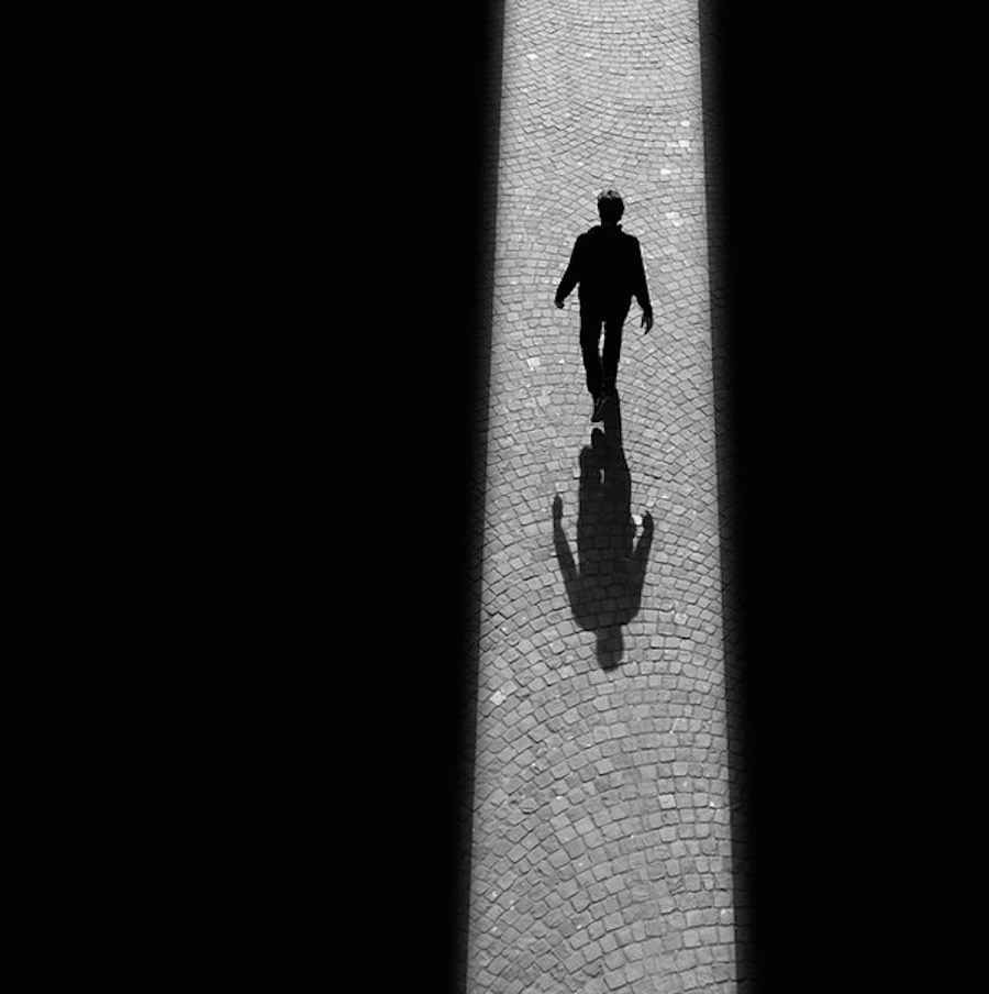 The play of light and shadows in the street shots Rui Veiga 19