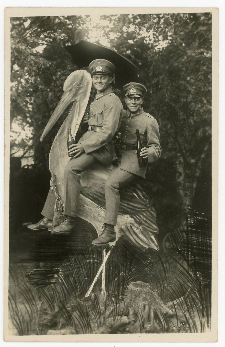 Армейский юмор и возможности мастеров фотошопа в фотографиях 1912-1945 годов 27