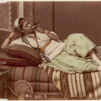 Фотоархив Метрополитен-музея: прелестные красавицы прошлого, бертильонаж, электротерапия и ещё 10 000 редких фотографий