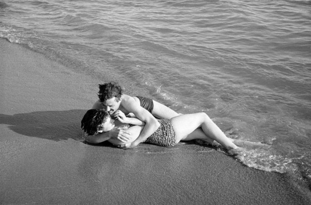 Медовый месяц на юге Франции, 1954. Автор Курт Хаттон