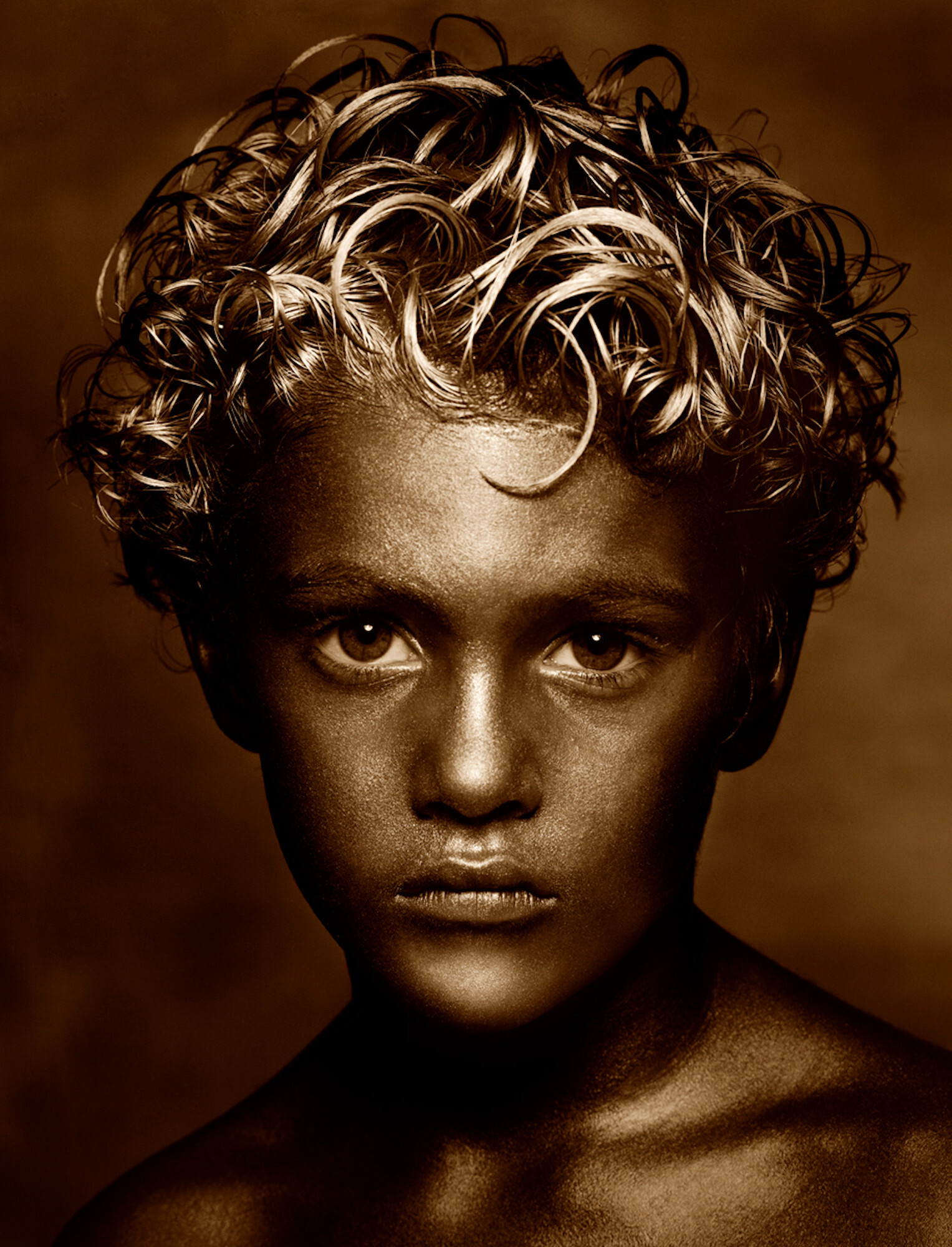 Золотой мальчик, Нью-Йорк, 1990 год. Фотограф Альберт Уотсон