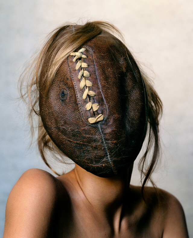 Футбольное лицо, Нью-Йорк, 2002 г. Фотограф Ирвин Пенн