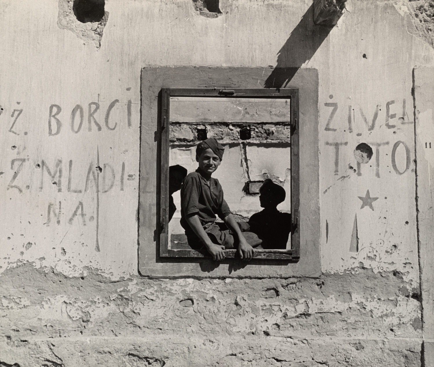 Янг Бойз, Югославия, 1945 год. Фотограф Ирвин Пенн