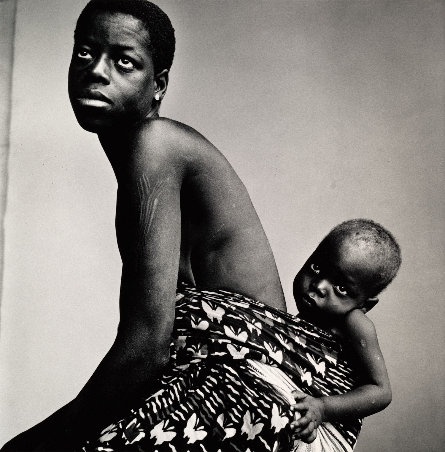 Мать и дитя, Дагомея, 1967 год. Фотограф Ирвин Пенн