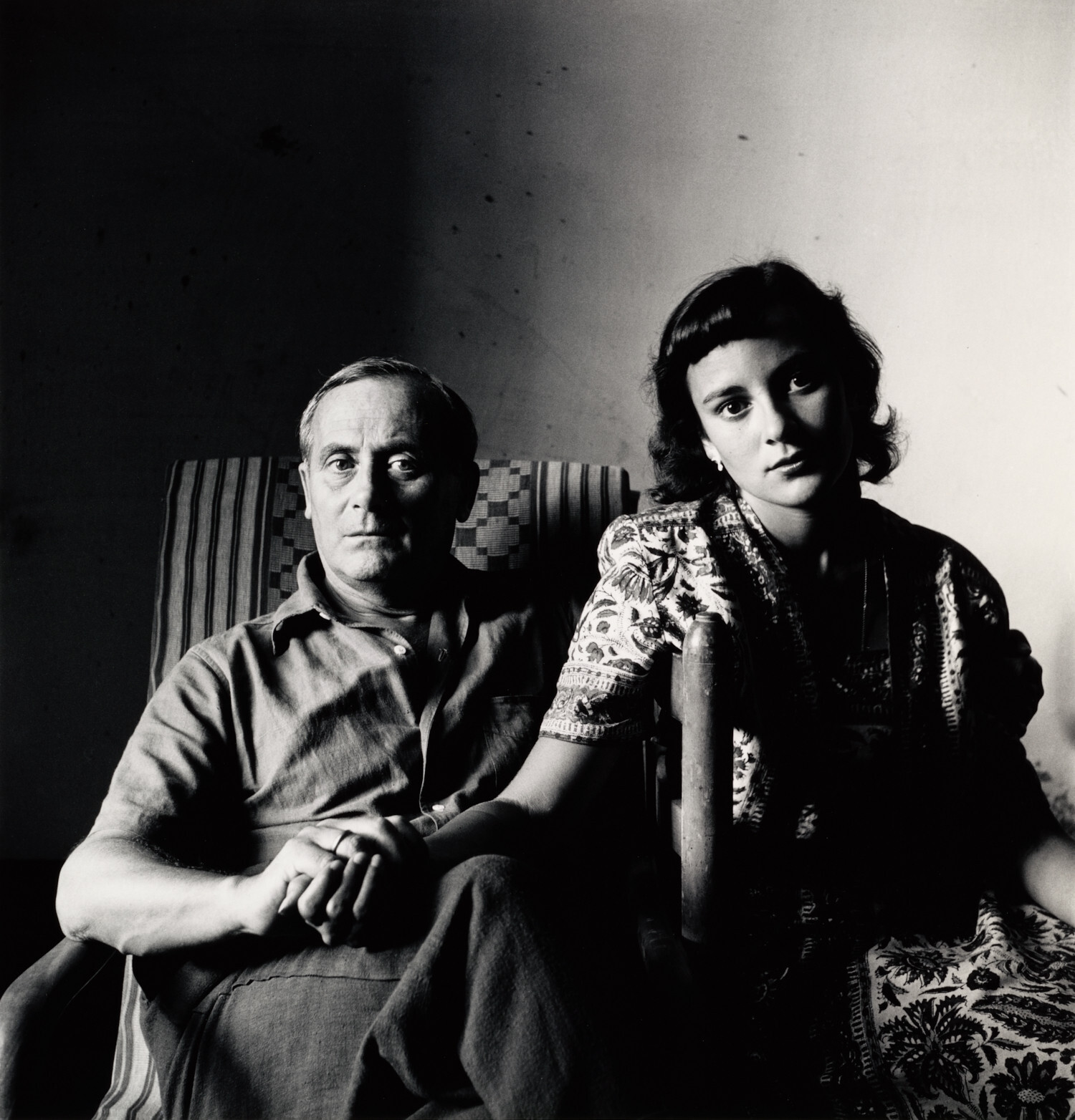 Миро и его дочь Долорес, Таррагона, Испания, 1948 год. Фотограф Ирвин Пенн