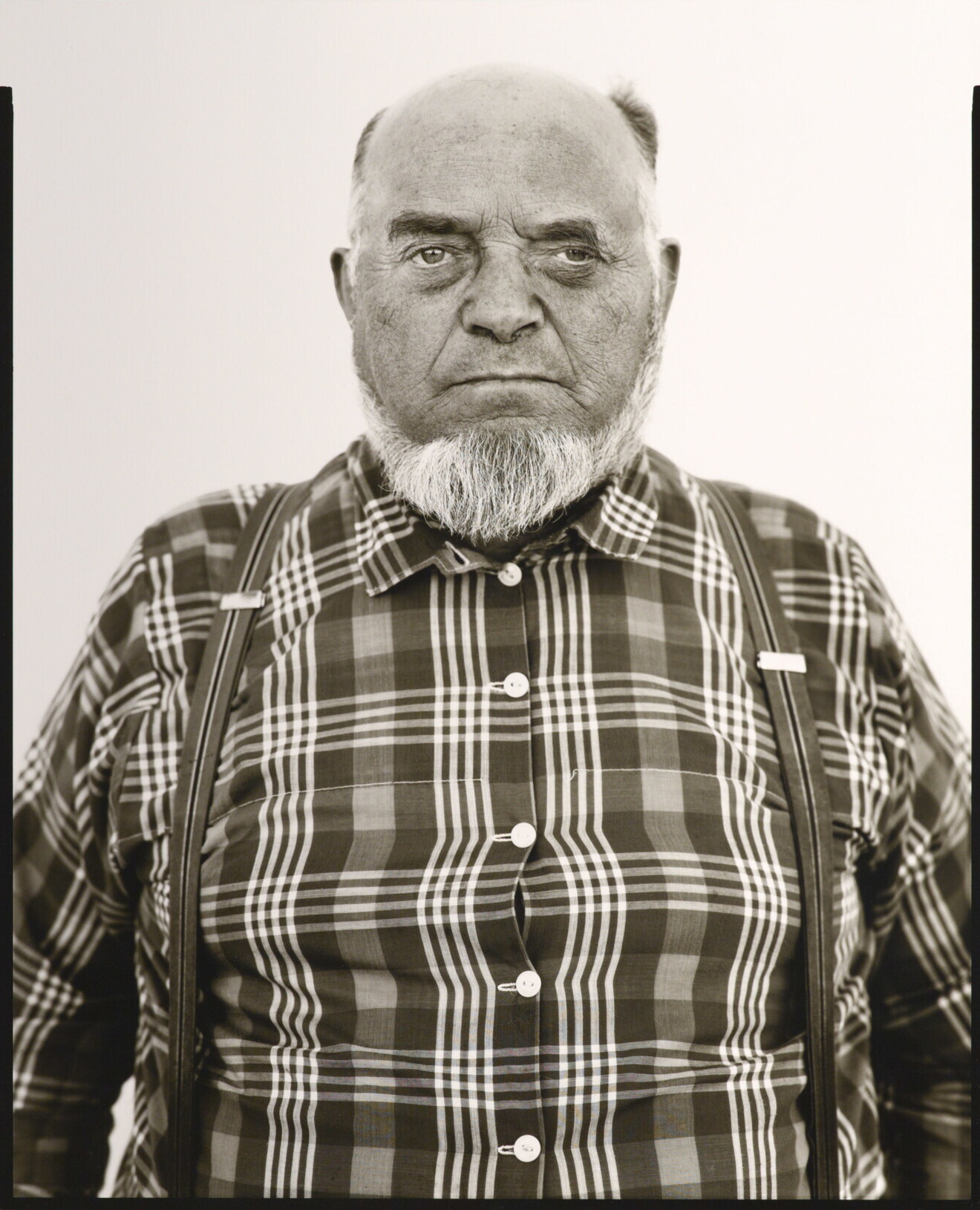 Дэвид Вурц, кладбищенский работник, колония гуттеритов, Честер, Монтана, 1983 г. Фотограф Ричард Аведон