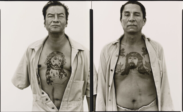 Хесус Сервантес, Мануэль Эредиа, заключенные, тюрьма округа Бексар, Сан-Антонио, Техас, 1980 г. Фотограф Ричард Аведон