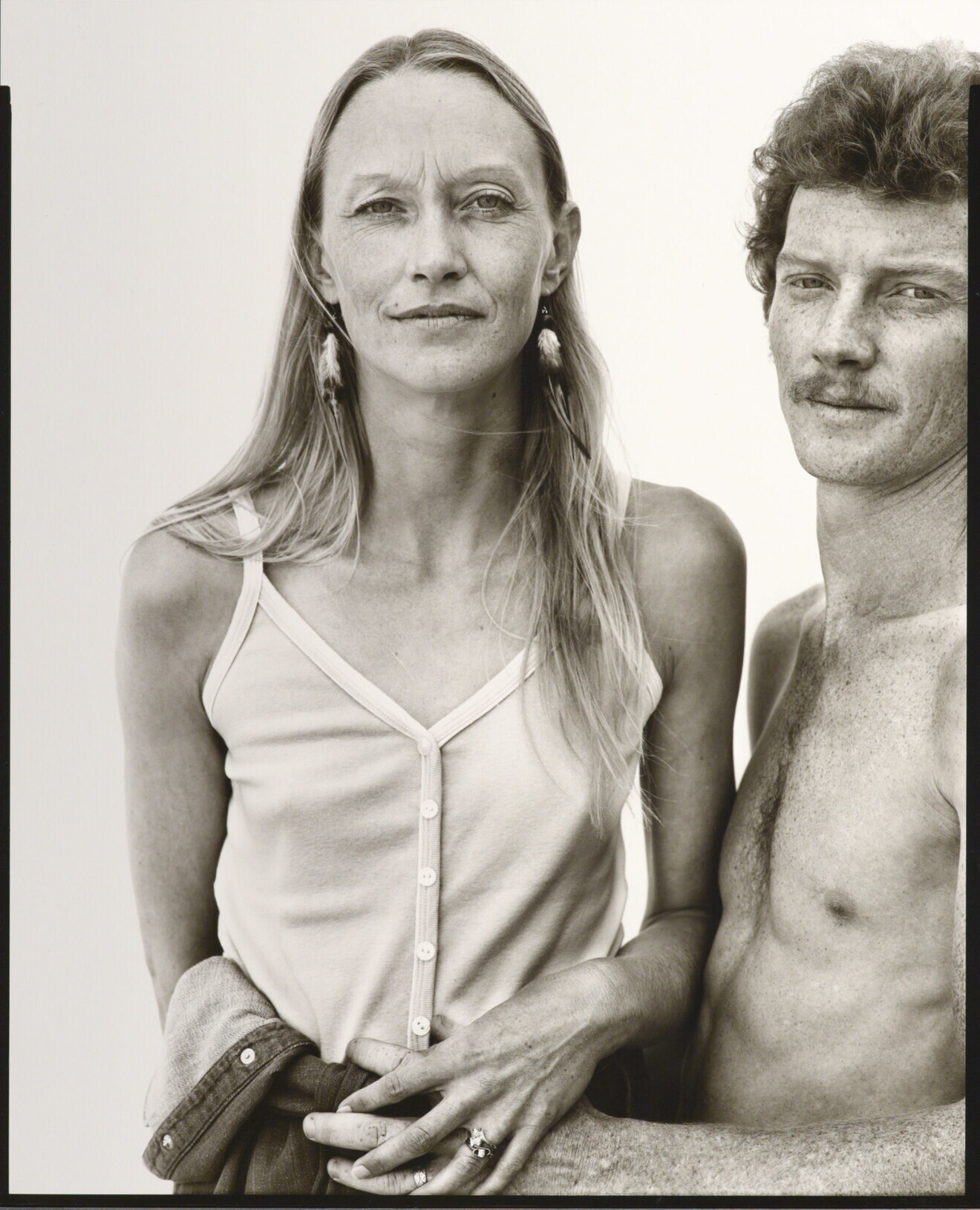 Джанет Тоблер, домохозяйка и ее муж Рэнди, изолятор, Гленрок, Вайоминг, 1983 г. Фотограф Ричард Аведон