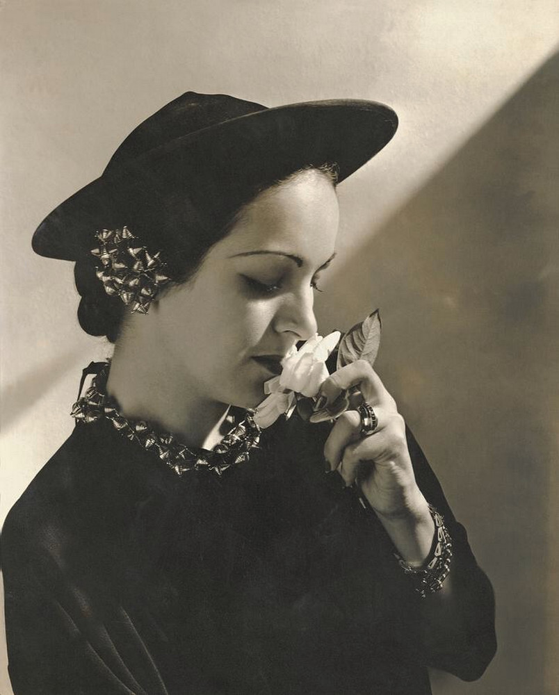 Присцилла Лоусон в шляпе Lilly Dache, 1935 г. Фотограф Эдвард Стайхен