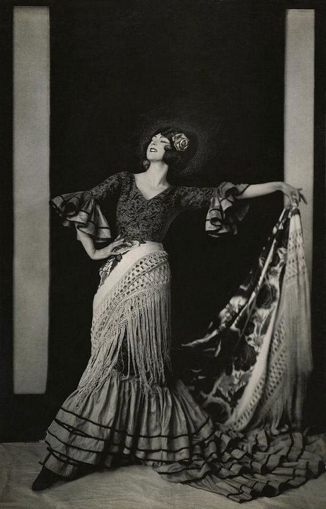 Рут Сен-Дени в костюме, 1923 г. Фотограф Эдвард Стайхен