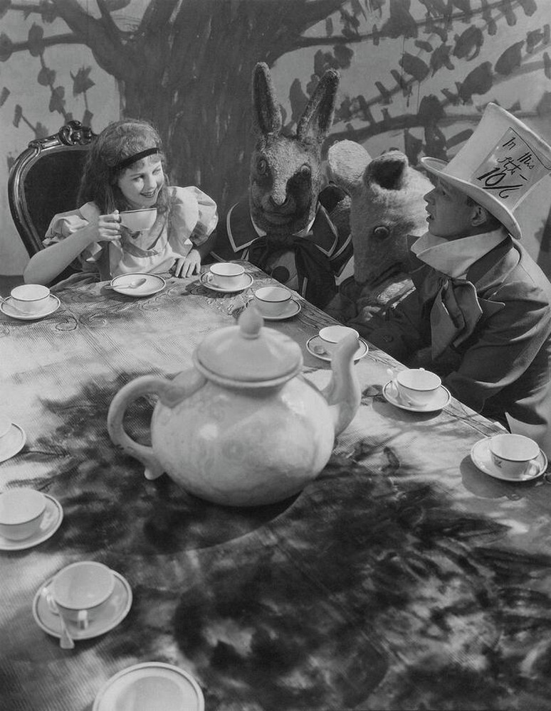 Ула Шэрон и Карл Рэндалл воспроизводят сцену, 1925 г. Фотограф Эдвард Стайхен