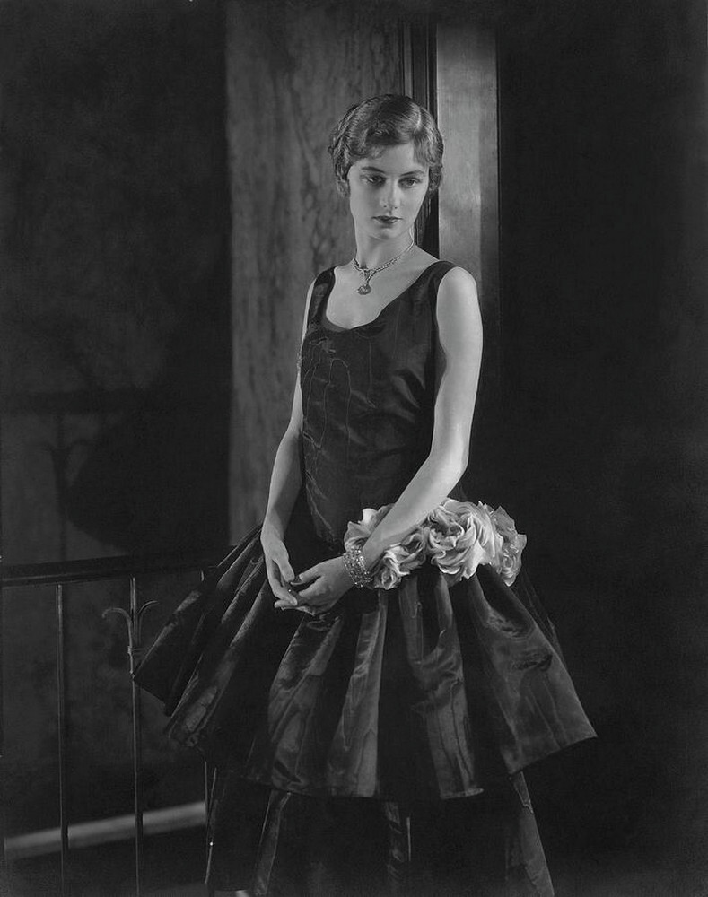 Элеонора Шервин в платье Молинье, 1928 г. Фотограф Эдвард Стайхен