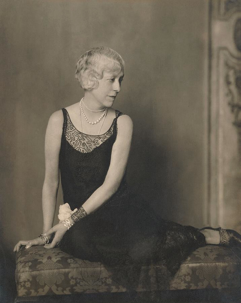 Элси Де Вульф в платье без рукавов, 1924 г. Фотограф Эдвард Стайхен
