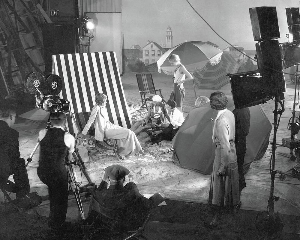 Пляжная съемка для короткометражного фильма Vogue, 1930 г. Фотограф Эдвард Стайхен