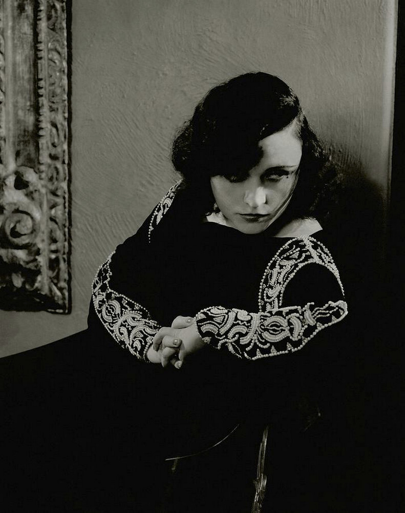 Пола Негри в платье, 1932 г. Фотограф Эдвард Стайхен