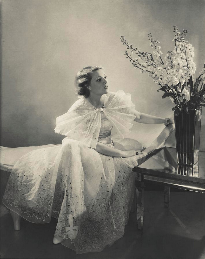 Аннабелла в платье из органзы, 1934 г. Фотограф Эдвард Стайхен