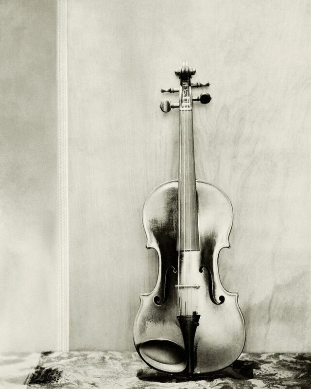 Скрипка, 1924 г. Фотограф Эдвард Стайхен