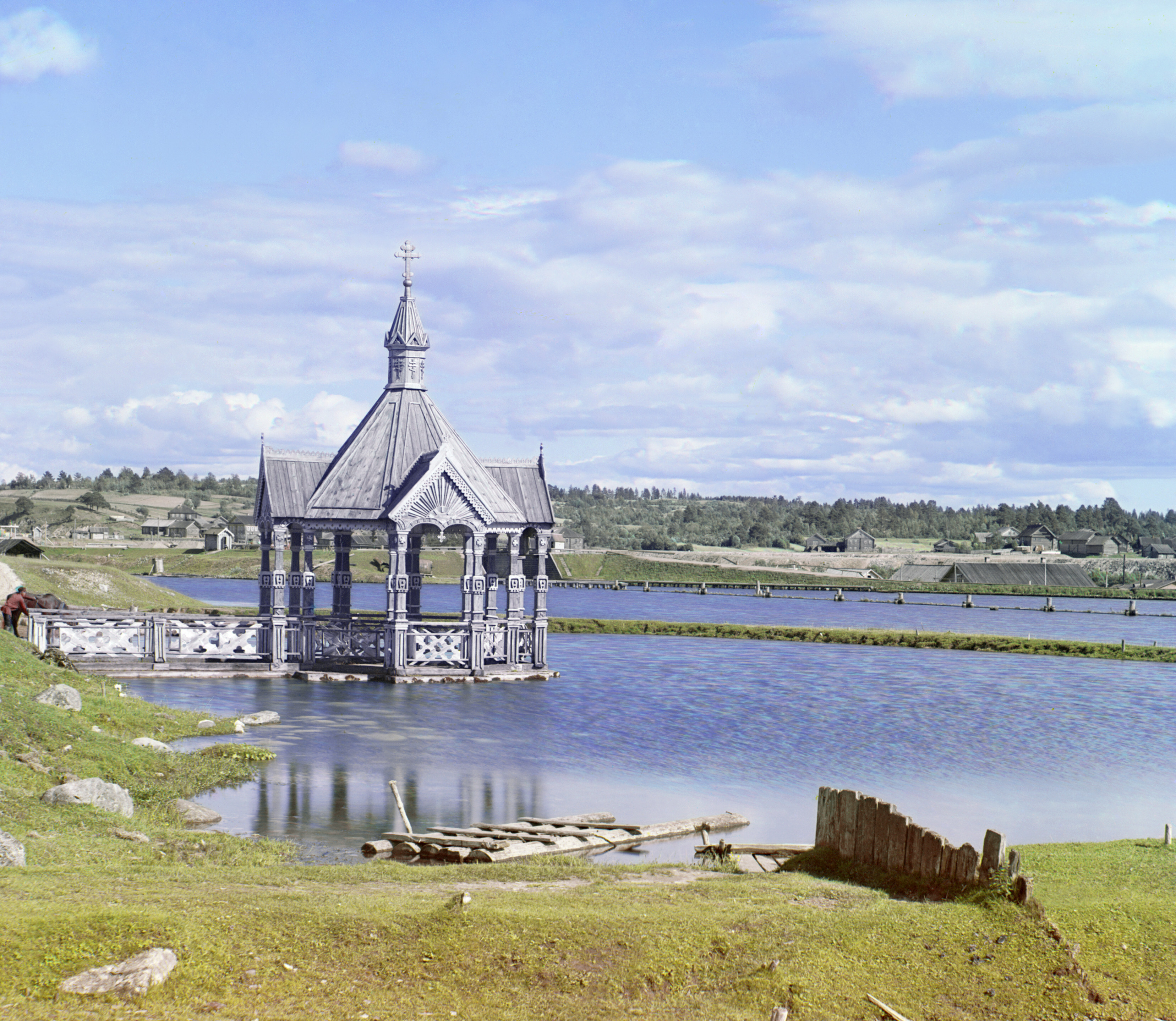 Часовня освящения воды в селе Девятины. Российская империя, 1909, фотограф Сергей Прокудин-Горский