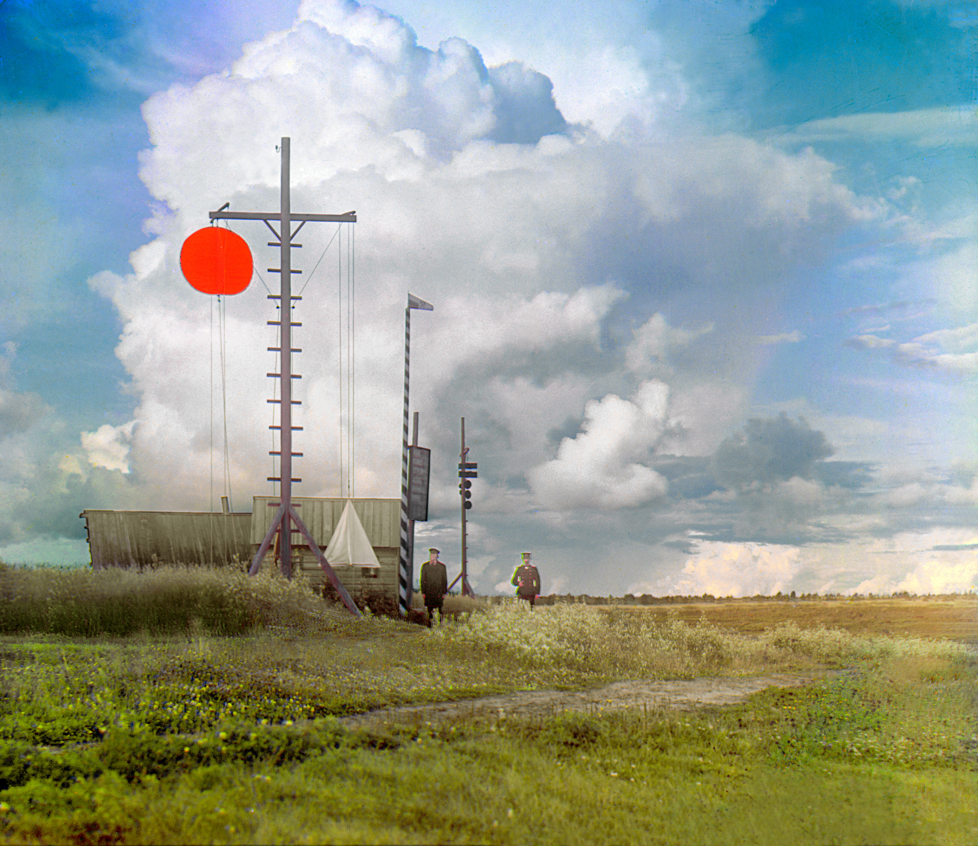 Сигнальная башня в деревне Бурково. Российская империя, 1909, фотограф Сергей Прокудин-Горский
