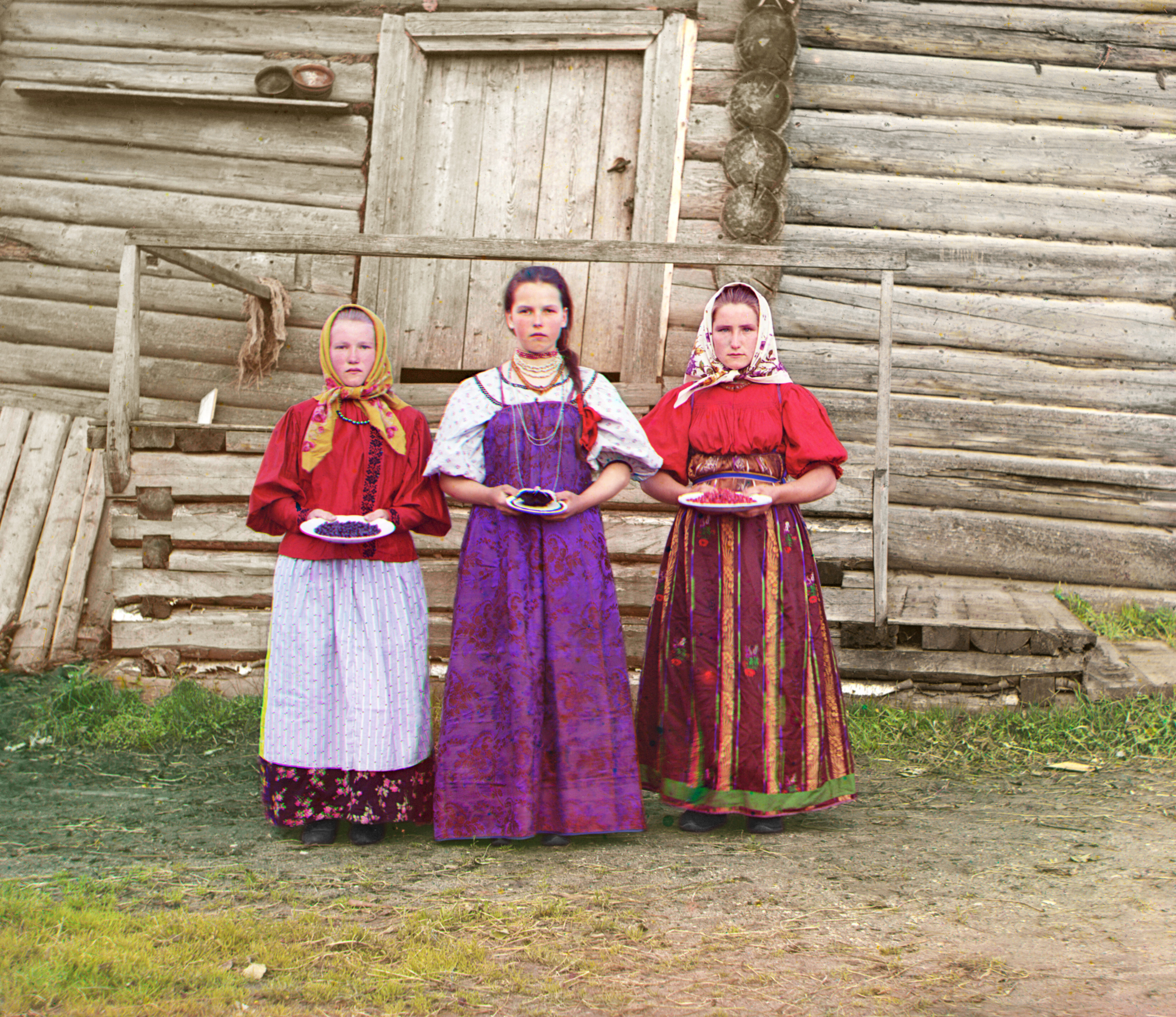 Крестьянские девушки. Российская империя, 1909, фотограф Сергей Прокудин-Горский