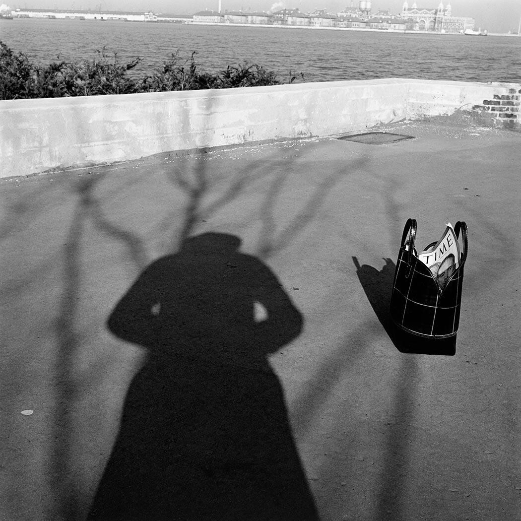 Автопортрет тень, Фотограф Вивиан Майер