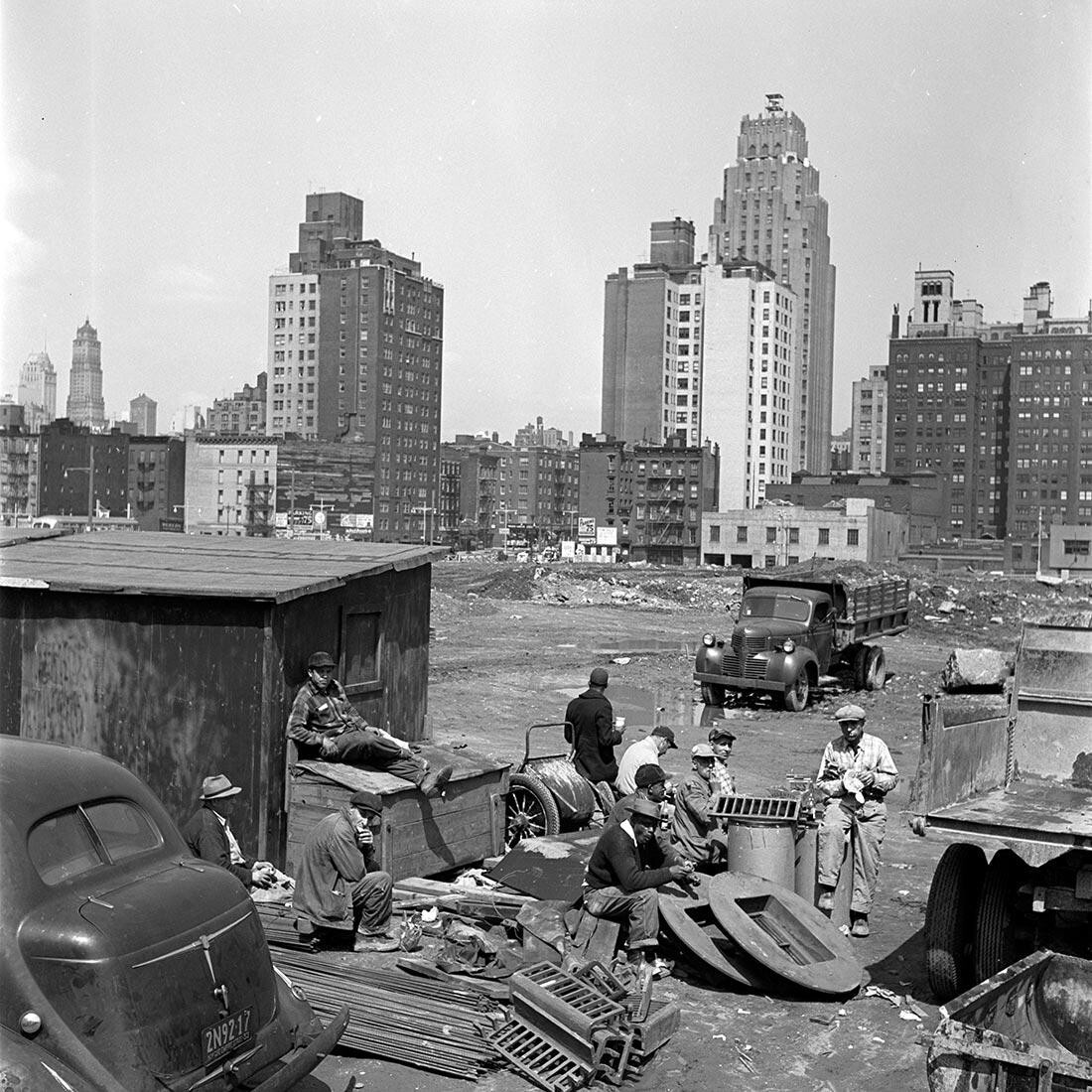1953, Нью-Йорк, штат Нью-Йорк Фотограф Вивиан Майер