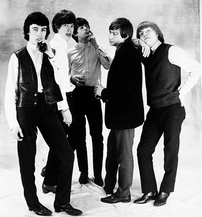 The Rolling Stones (слева направо, Билл Вайман, Мик Джаггер, Кит Ричардс, Чарли Уоттс, Брайан Джонс), 22 апреля 1964 года. Фотограф Норман Паркинсон