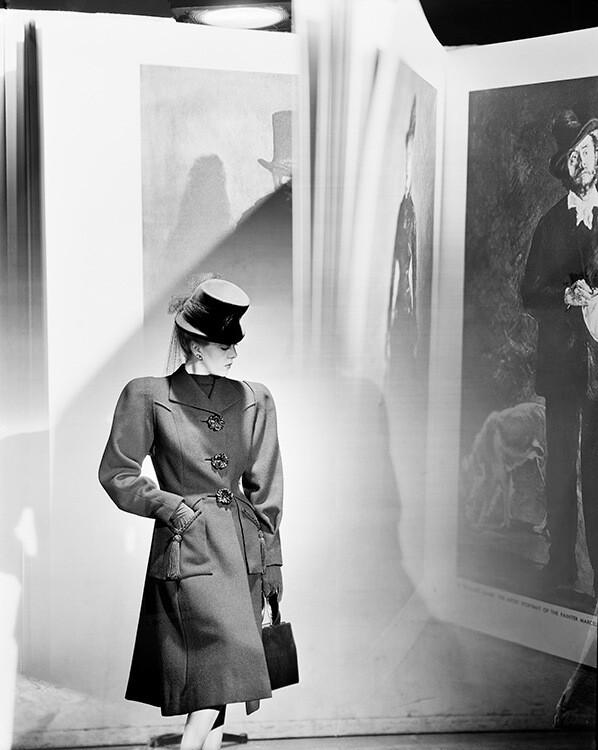Vogue, апрель 1945 года, в полнометражном фильме Огни Лондона. Фотограф Норман Паркинсон