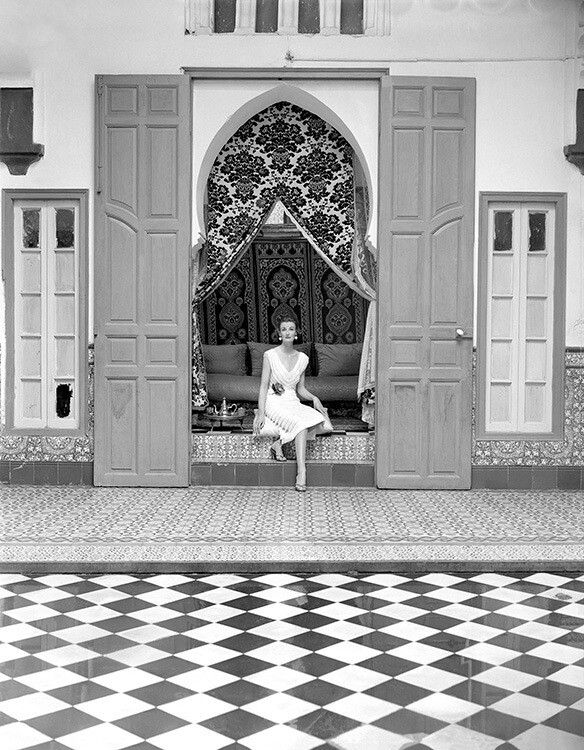 Венда Паркинсон в Андалусии, Испания, для Vogue, март 1954 года. Фотограф Норман Паркинсон
