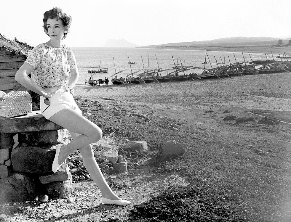 Венда Паркинсон в Андалусии, Испания, для Vogue, март 1954 года. Фотограф Норман Паркинсон