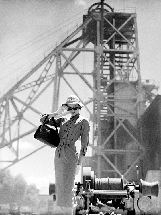Венда Паркинсон для Vogue в шахтах Кимберли, Южная Африка, март 1951 года. Фотограф Норман Паркинсон