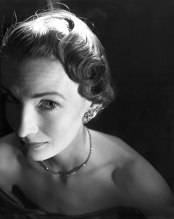 Венда Паркинсон для Vogue, 15 ноября 1948 года. Фотограф Норман Паркинсон