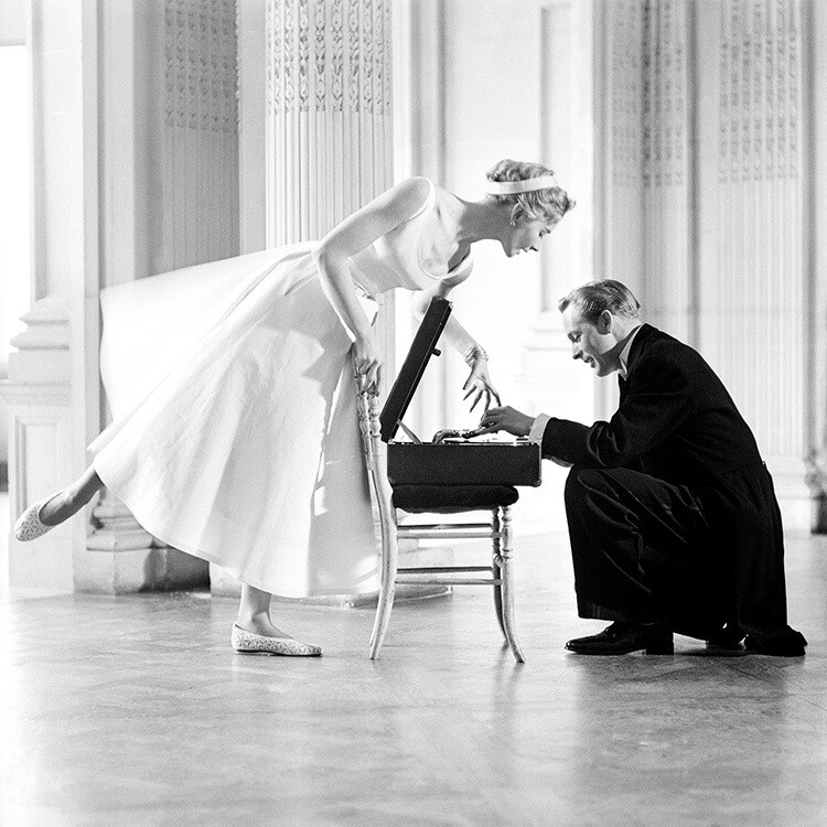 Young Idea для Vogue, январь 1953 года. Фотограф Норман Паркинсон