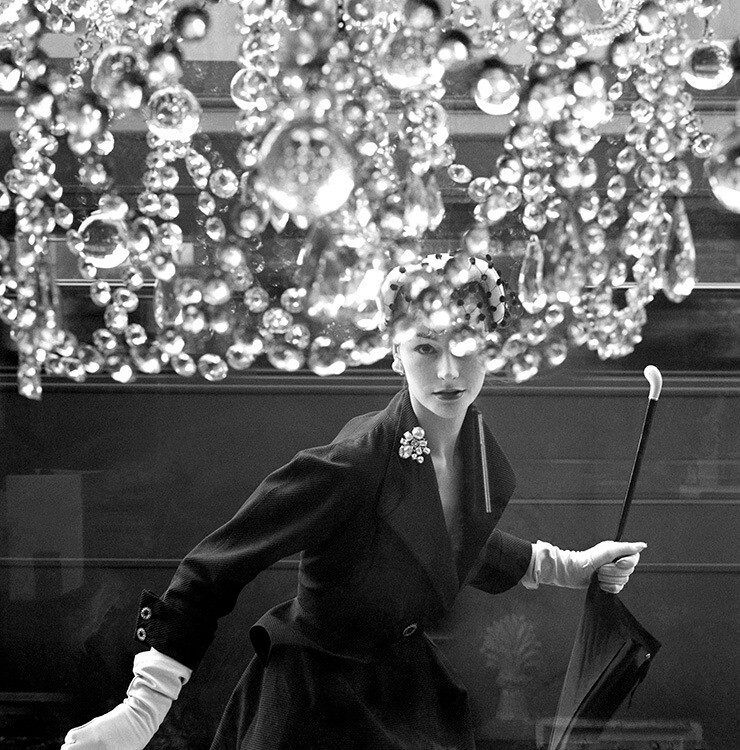 Ирландка Энн Ганнинг для Vogue London Collections, июль 1952 года. Фотограф Норман Паркинсон
