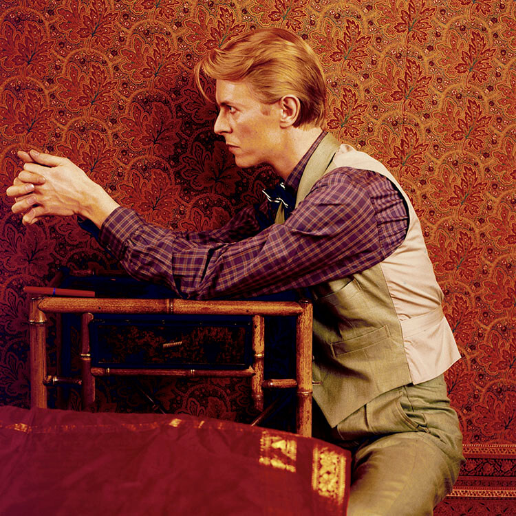 Музыкант, актер, продюсер и аранжировщик Дэвид Боуи в Лондоне для Town Country, 1982 год. Фотограф Норман Паркинсон