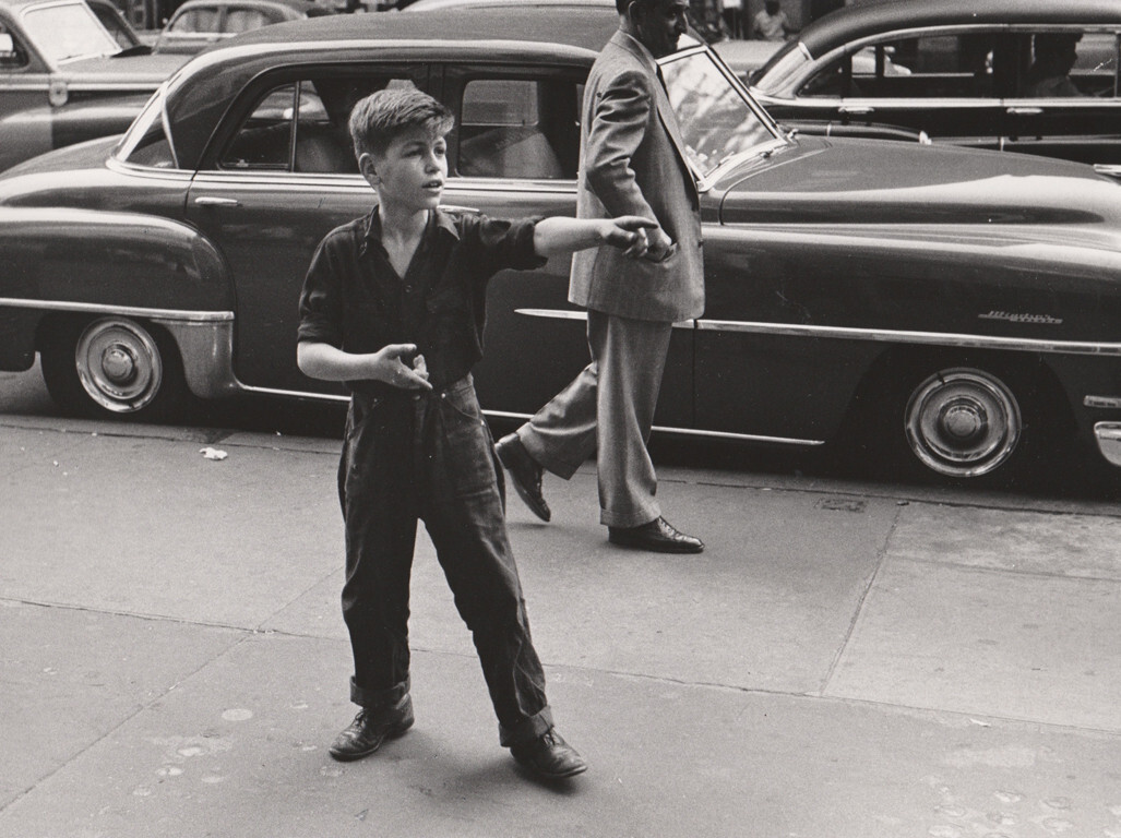 Фотосерия Чистильщик обуви, Нью-Йорк, 1947 год. Фотограф Рут Оркин 