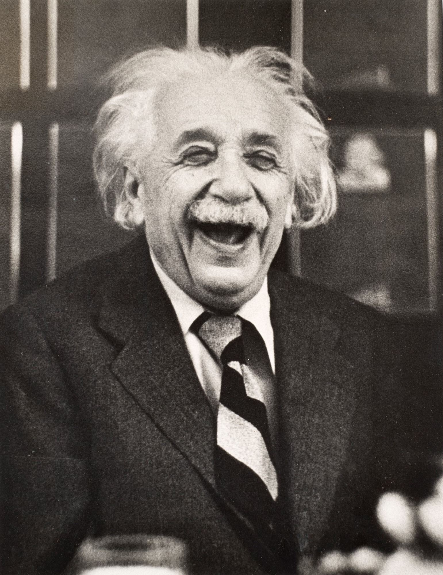 Альберт Эйнштейн на обеде в Принстоне Фотограф Рут Оркин