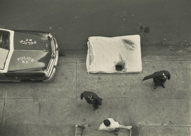 Вид сверху, матрас, Нью-Йорк, 1948 год. Фотограф Рут Оркин