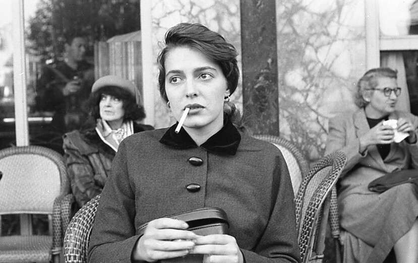 Джинкс Аллен с сигаретой, 1951 год. Фотограф Рут Оркин