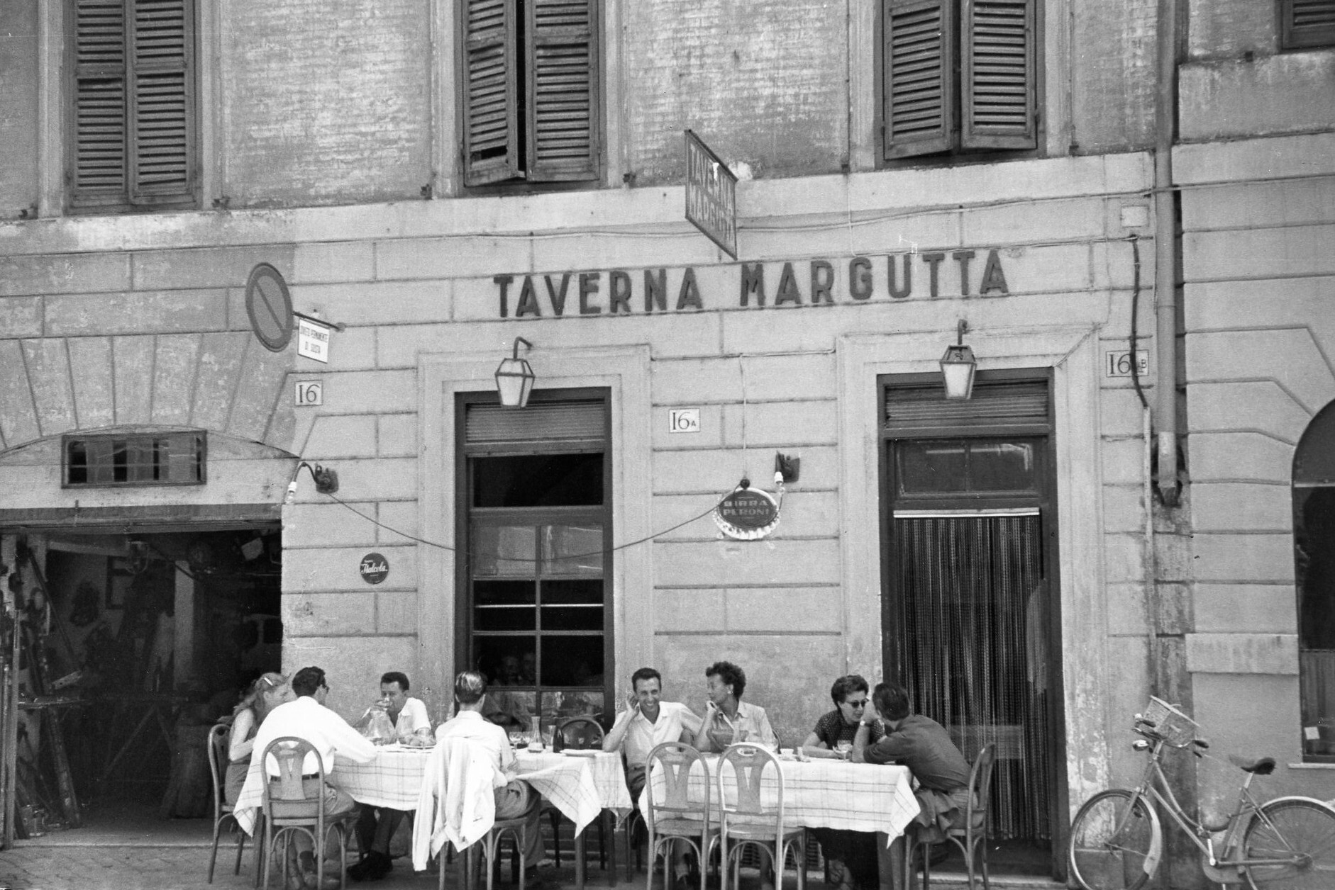 Таверна Маргутта, Рим, Италия, 1951 год. Фотограф Рут Оркин