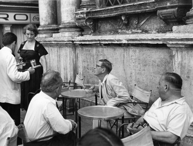 У. Х. Оден в Венеции, Италия, 1951 г. Фотограф Рут Оркин