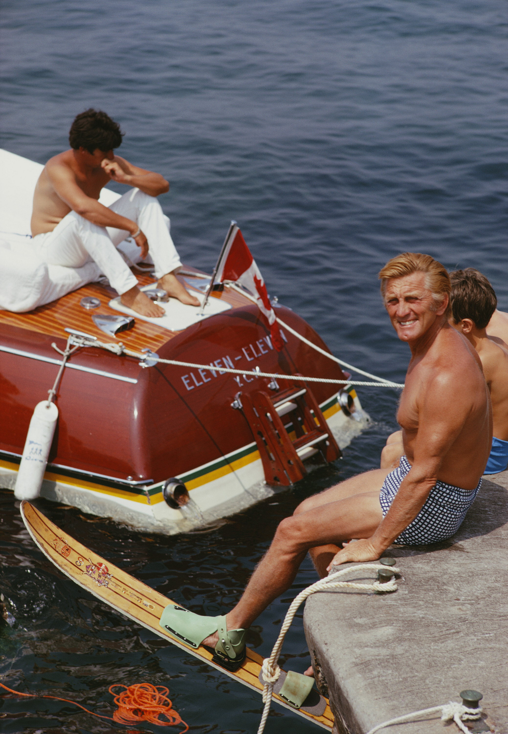 Кирк Дуглас на Антибе, 1969 год. Фотограф Слим Ааронс
