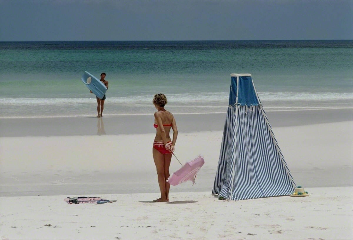 Пляжная пара, остров Харбор на Багамах, 1967 год. Фотограф Слим Ааронс