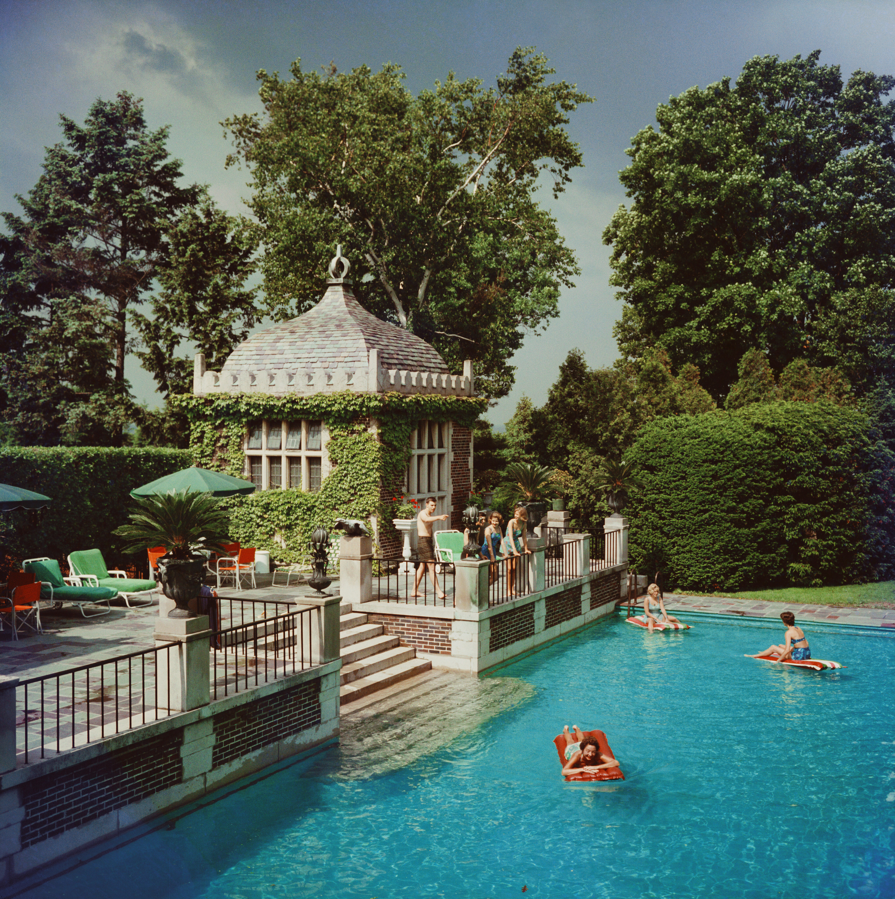 Семейный бассейн, ок. 1960 г. Фотограф Слим Ааронс