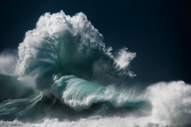 Океанские волны в фотопроекте «Водоворот». Автор Люк Шэдболт  (8)