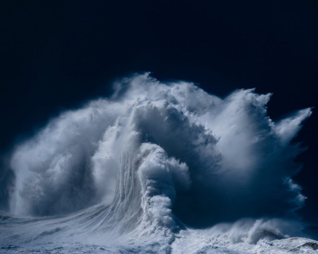 Океанские волны в фотопроекте «Водоворот». Автор Люк Шэдболт  (9)