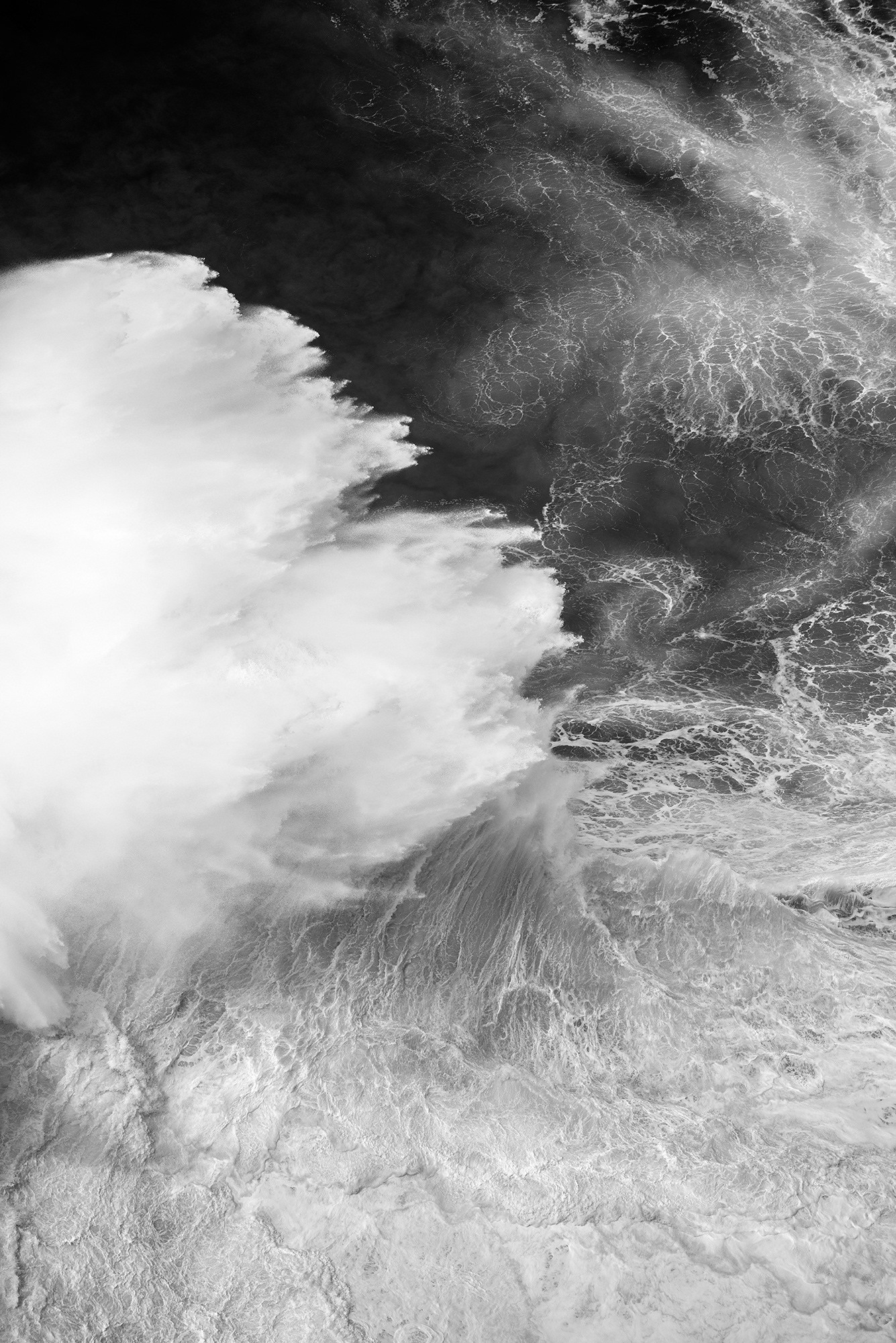 Океанские волны в фотопроекте «Водоворот». Автор Люк Шэдболт  (10)