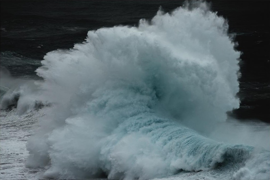 Океанские волны в фотопроекте «Водоворот». Автор Люк Шэдболт  (17)