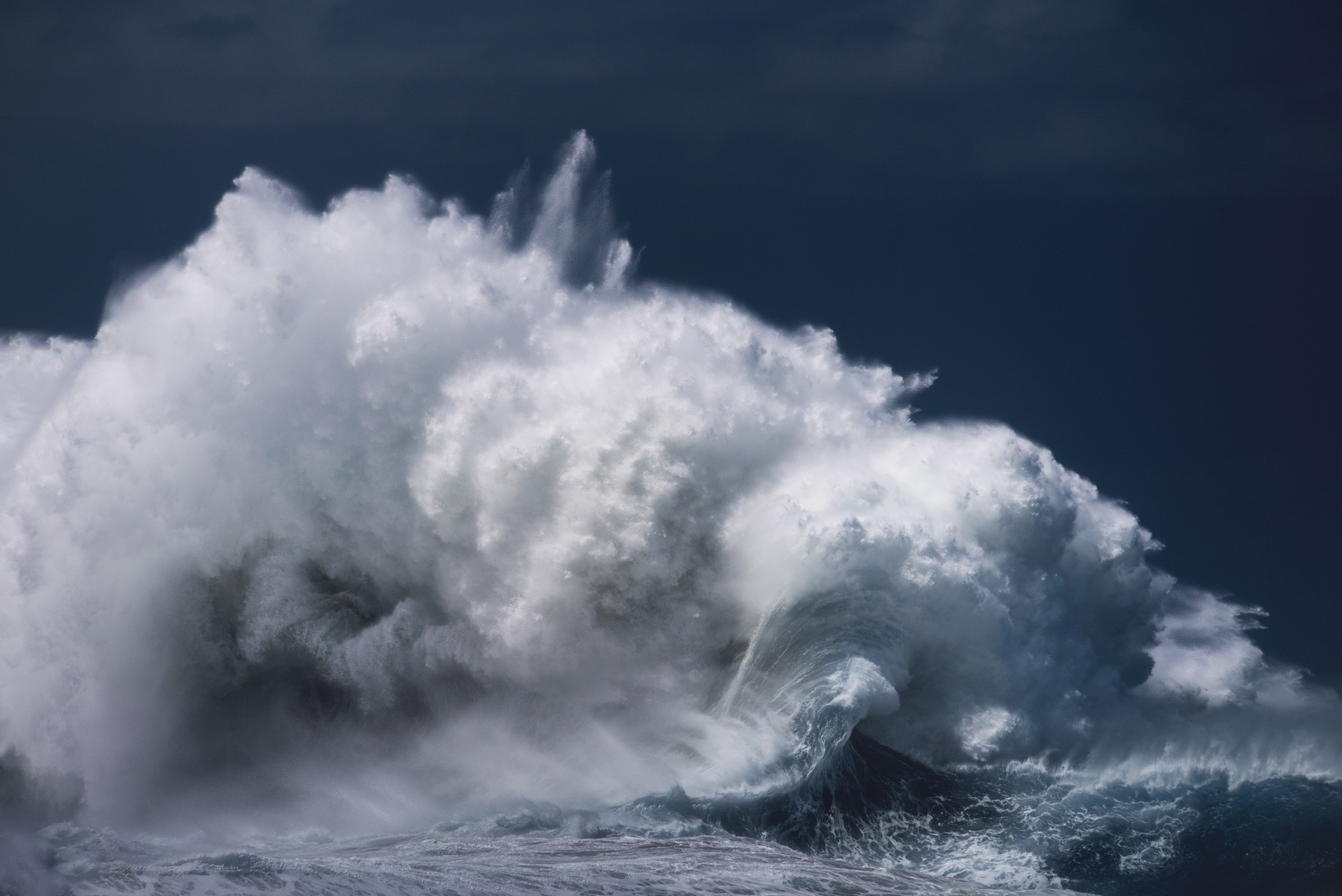 Океанские волны в фотопроекте «Водоворот». Автор Люк Шэдболт  (18)