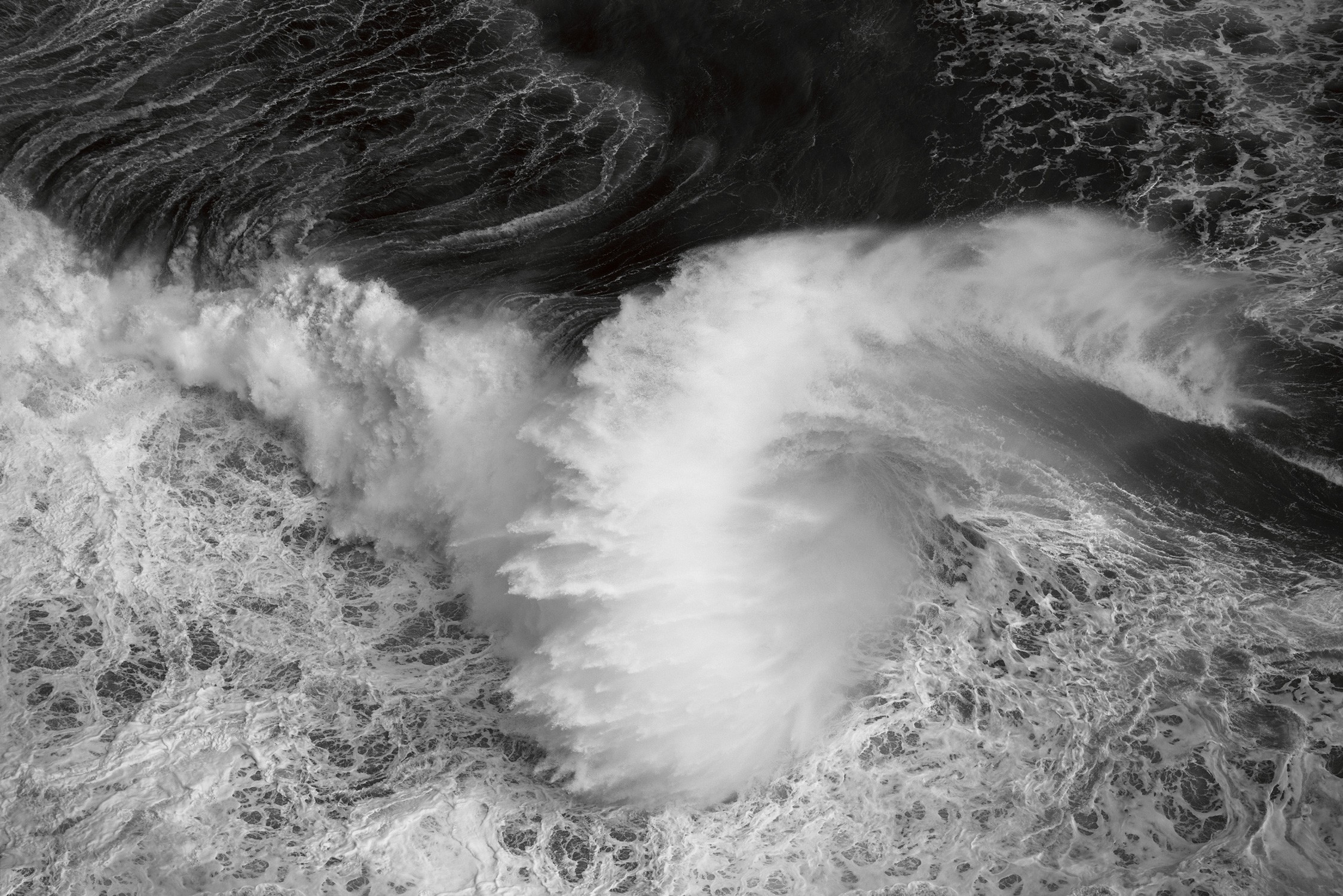 Океанские волны в фотопроекте Водоворот. Автор Люк Шэдболт  (19)